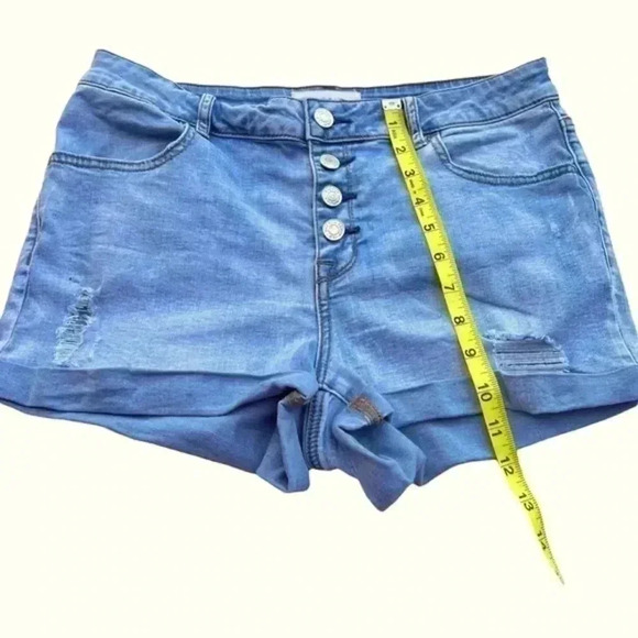 PACSUN DISTRESSED BUTTON FLY DENIM SHORTS•SIZE 30•PRE-OWNED GREAT CONDITION• - Picture 6 of 7